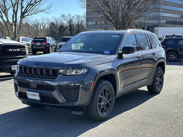 New 2026 Jeep Grand Cherokee Altitude AWD/4WD image 5