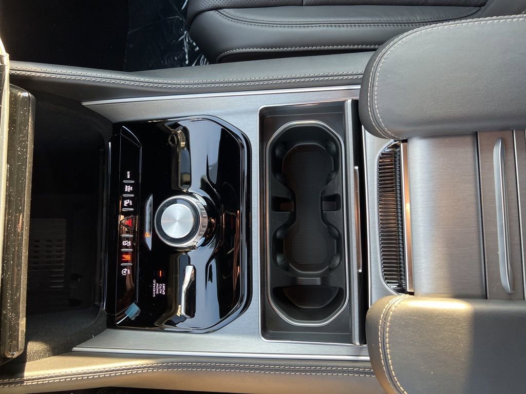 New 2026 Jeep Grand Wagoneer Limited w/ Premium Group II image 34