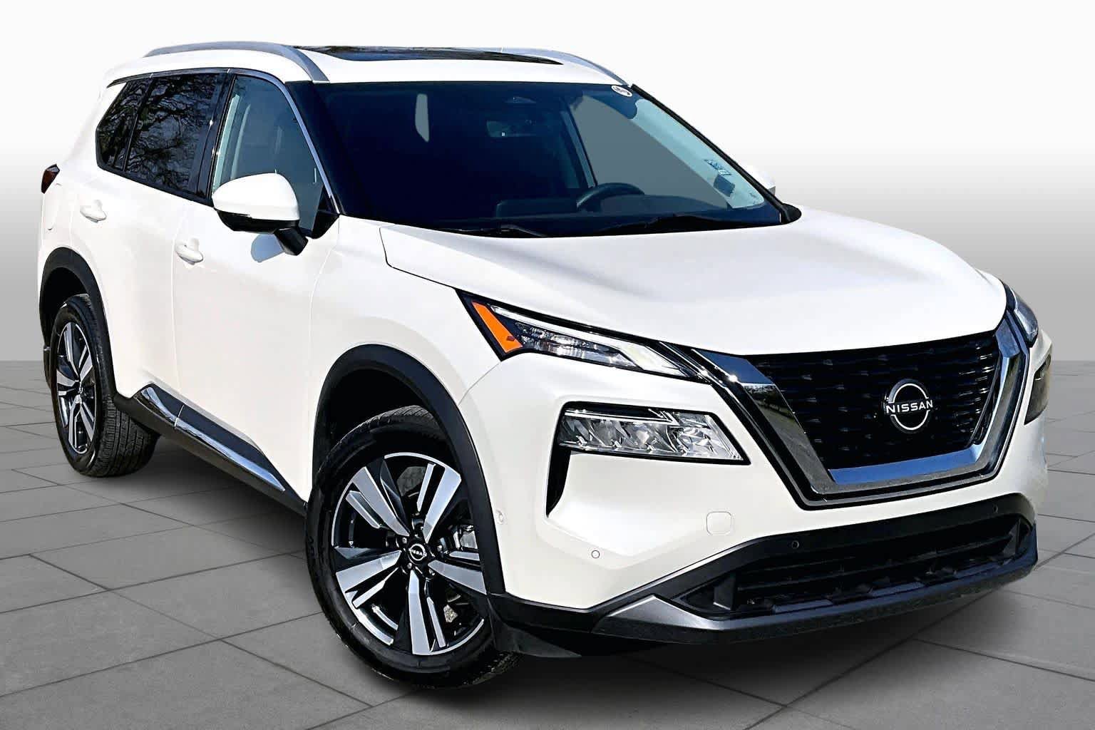 Used 2023 Nissan Rogue SL w/ SL Premium Package AWD/4WD image 3