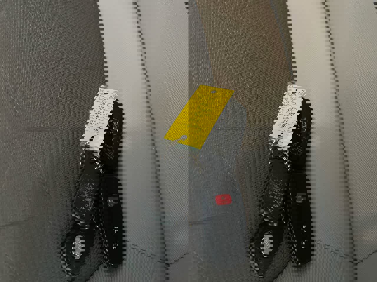 Used 2021 Toyota RAV4 XLE w/ XLE Grade Weather Package AWD/4WD image 26