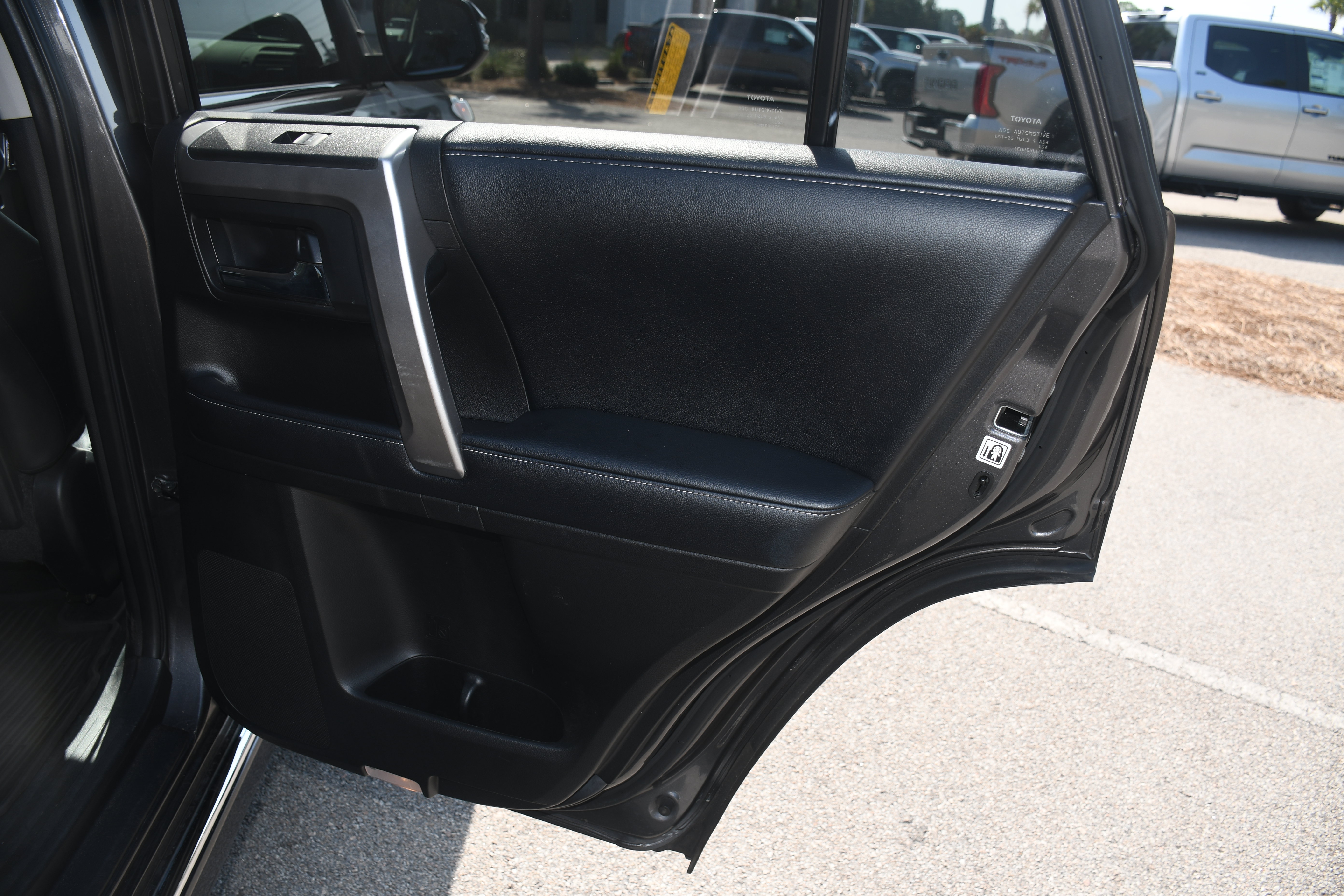 Used 2019 Toyota 4Runner Limited RWD image 23