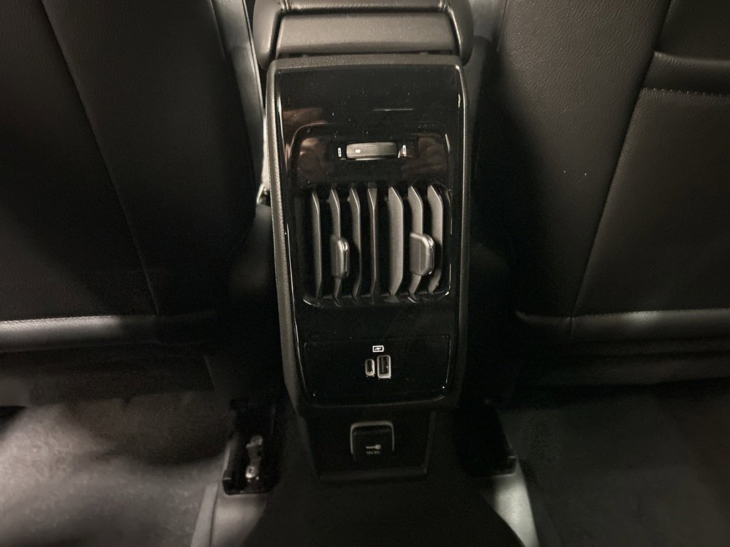 New 2026 Jeep Compass Latitude image 28