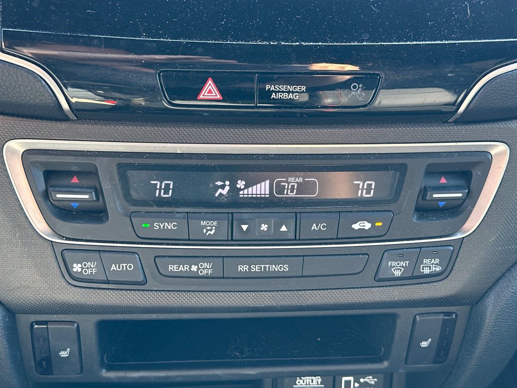 Used 2023 Honda Passport TrailSport image 25