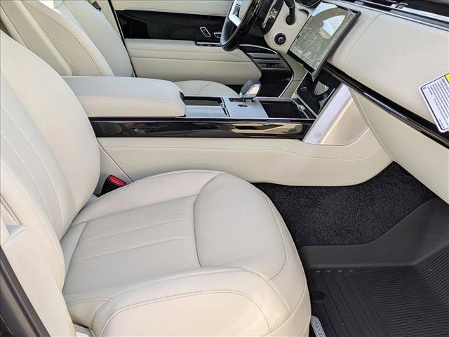 New 2026 Land Rover Range Rover SE image 18