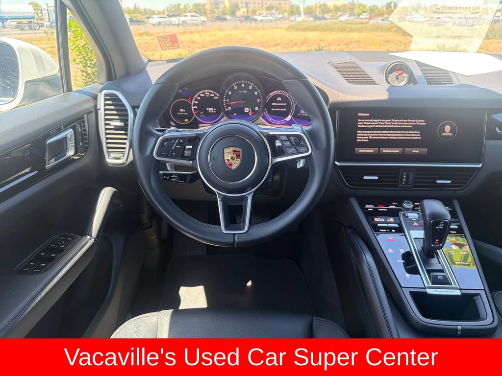 Used 2023 Porsche Cayenne AWD/4WD image 13