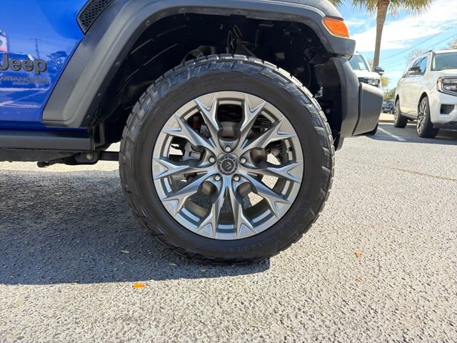 Used 2020 Jeep Wrangler Unlimited Willys image 32