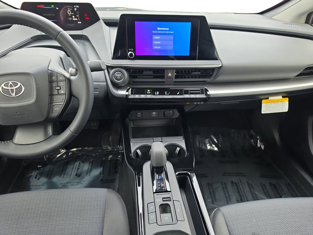Used 2025 Toyota Prius LE FWD image 11