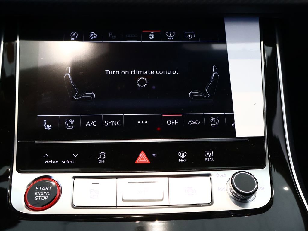 New 2026 Audi RS Q8 performance image 4