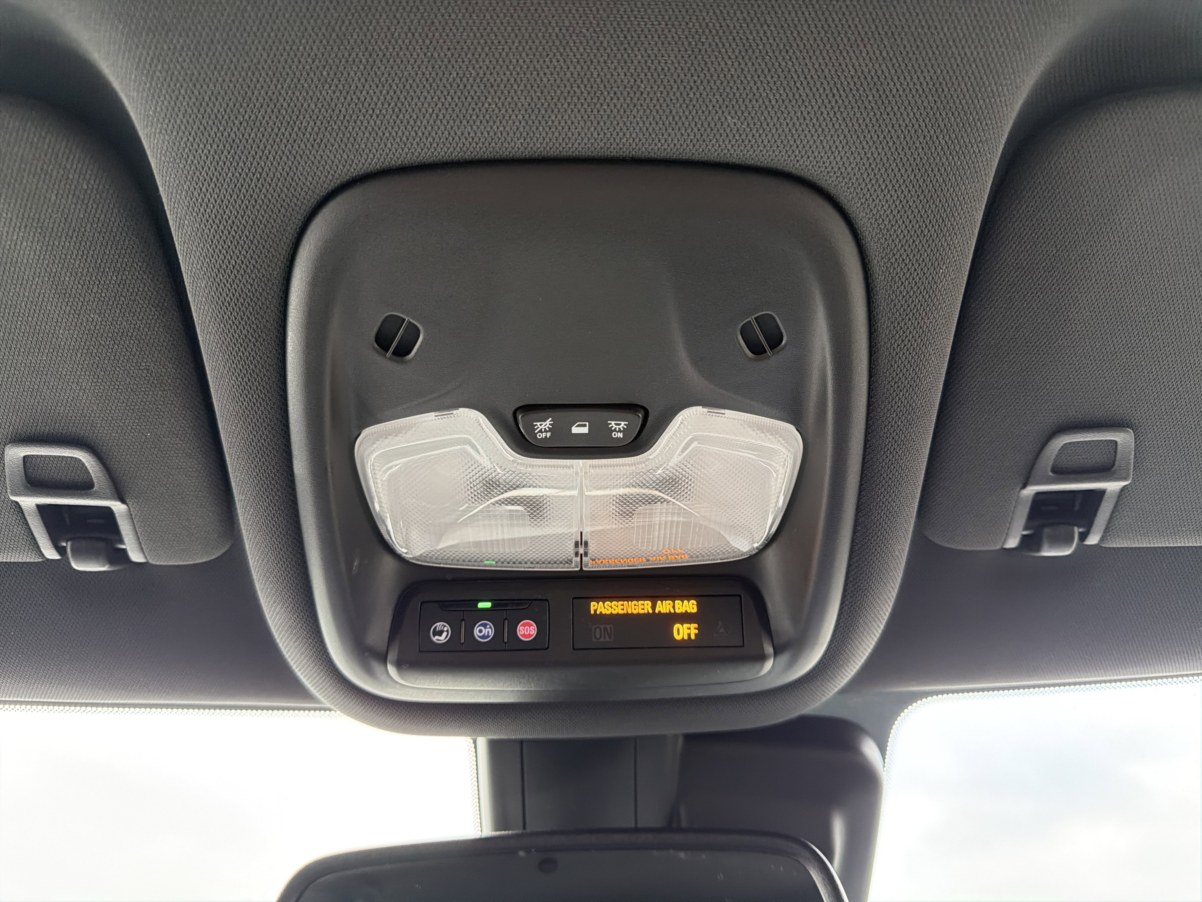 Used 2023 Chevrolet TrailBlazer RS w/ Technology Package image 18