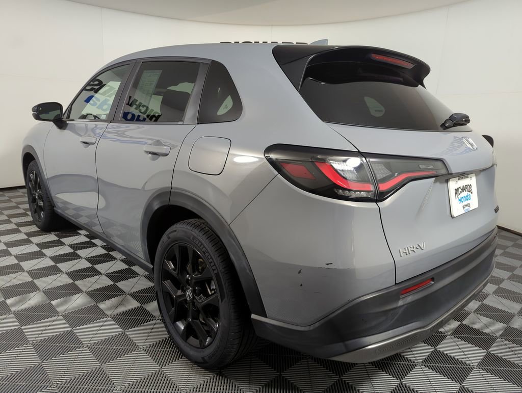 Certified 2023 Honda HR-V Sport image 2