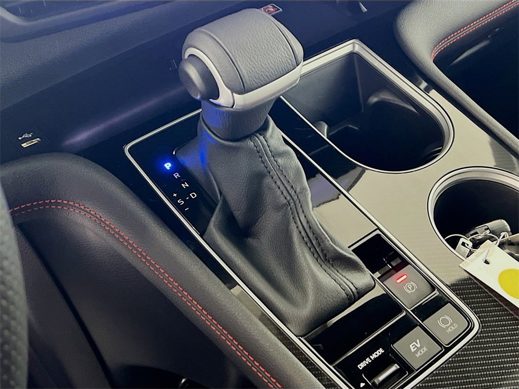 Certified 2025 Toyota Sienna XSE w/ XSE Premium Package image 16