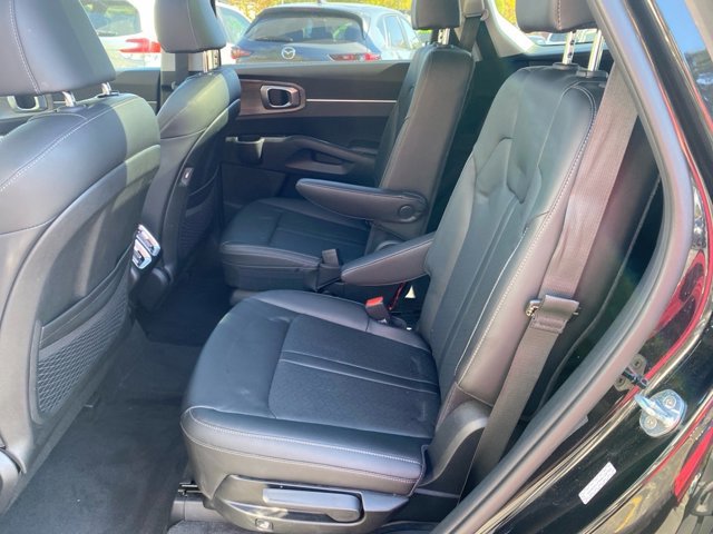 Certified 2022 Kia Sorento X-Line EX image 25