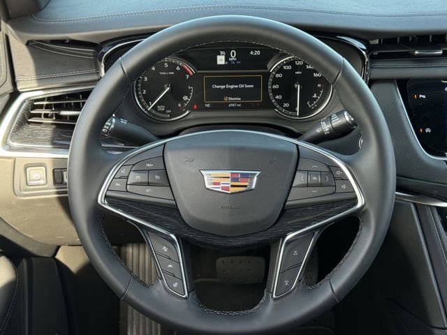 New 2025 Cadillac XT5 Premium Luxury FWD image 11