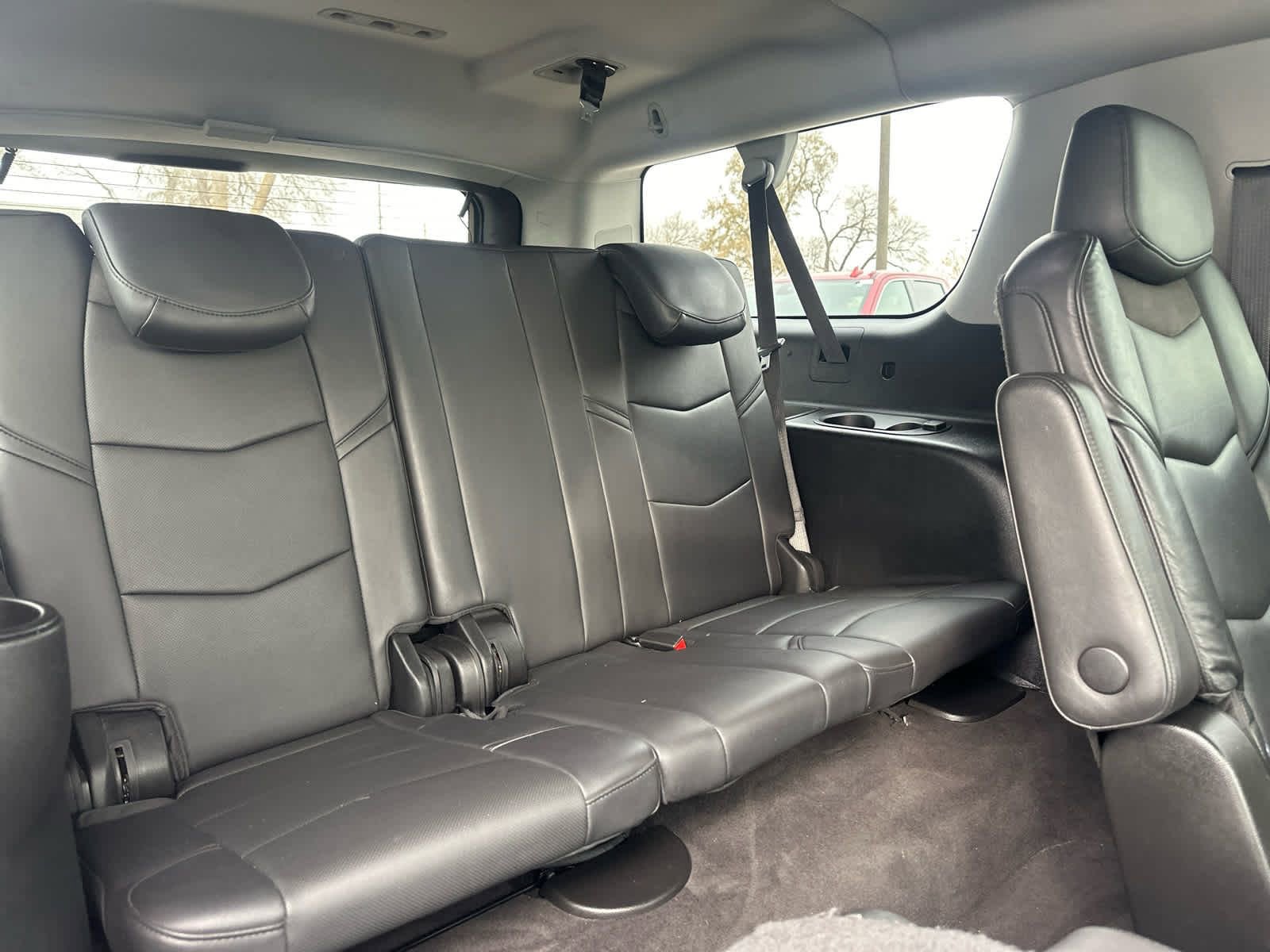 Used 2020 Cadillac Escalade ESV Premium Luxury image 22