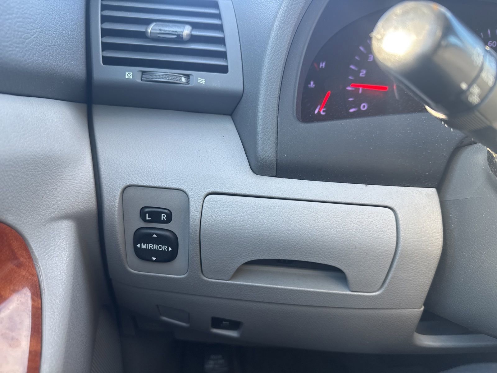 Used 2010 Toyota Camry XLE image 23