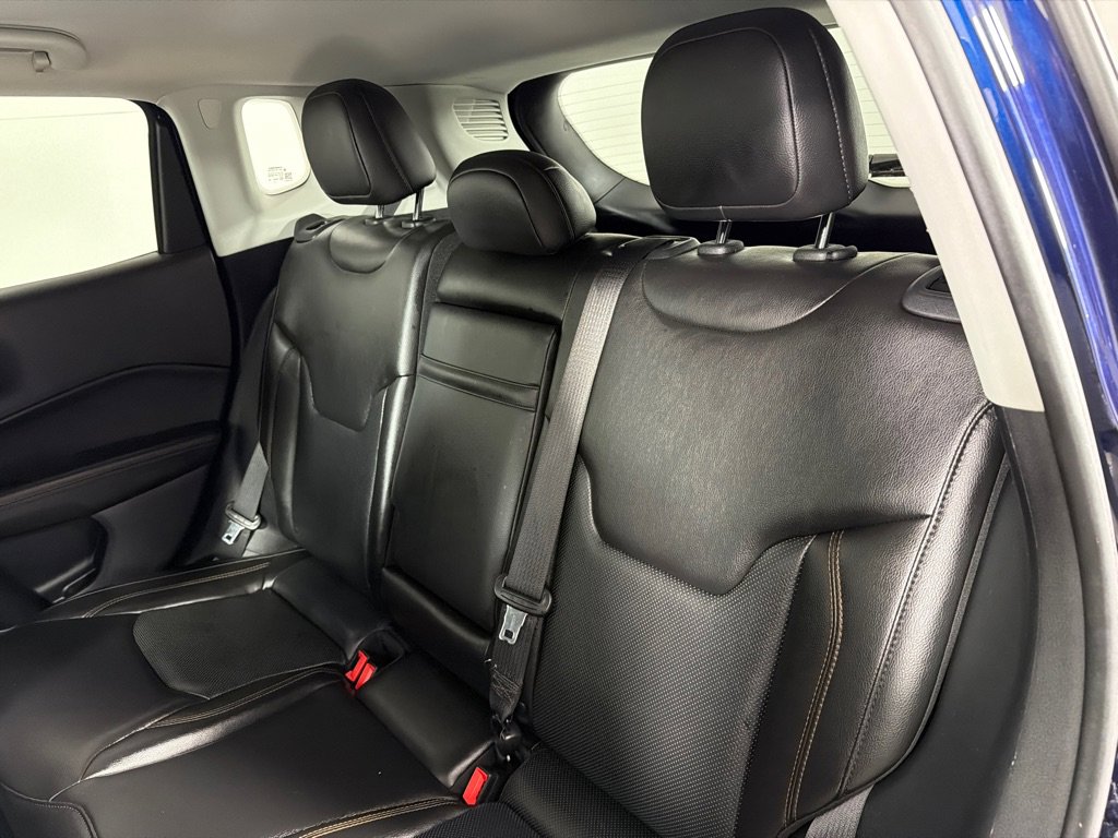 Used 2018 Jeep Compass Limited AWD/4WD image 20