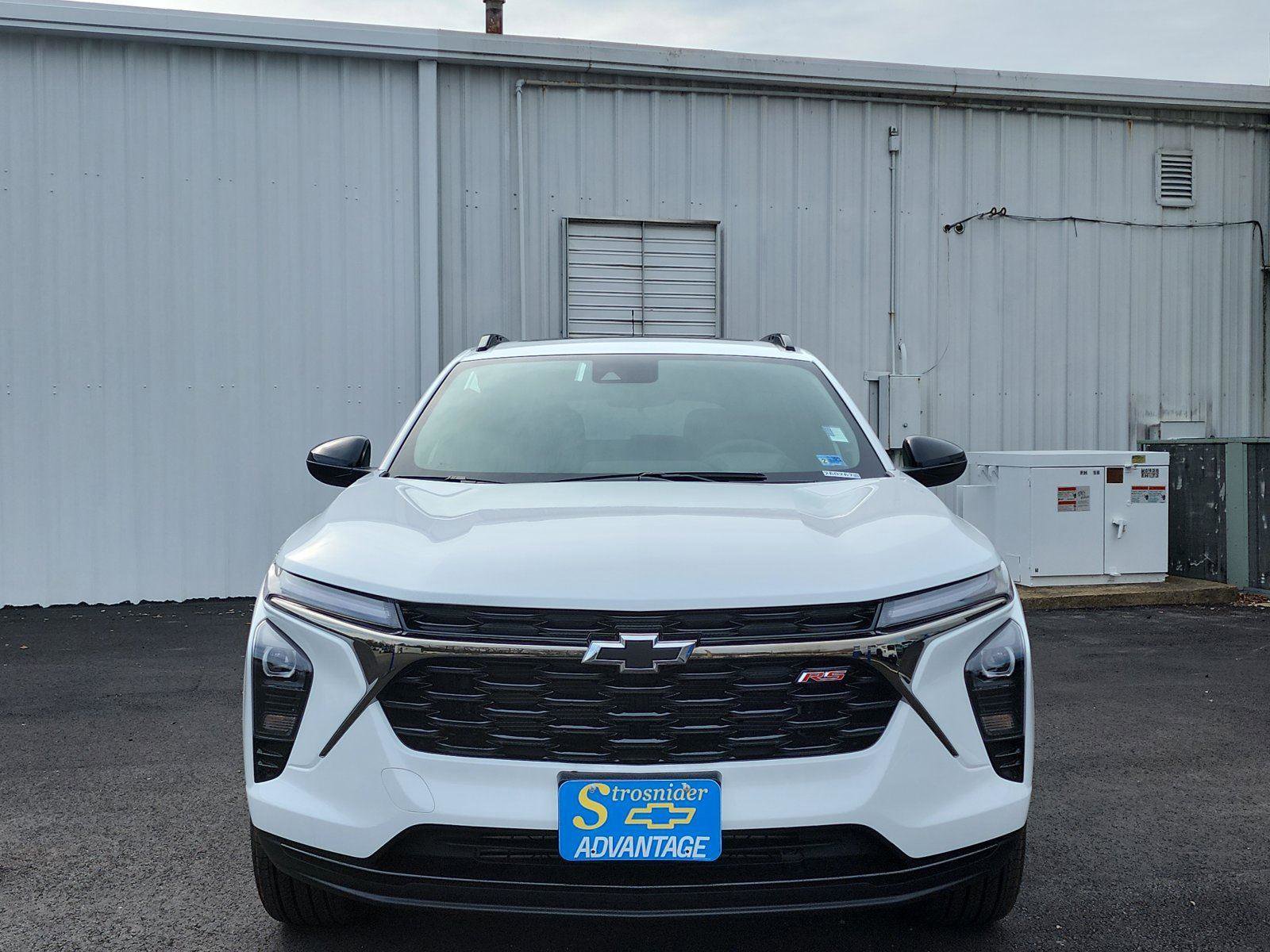 New 2026 Chevrolet Trax RS w/ Sunroof Package image 8