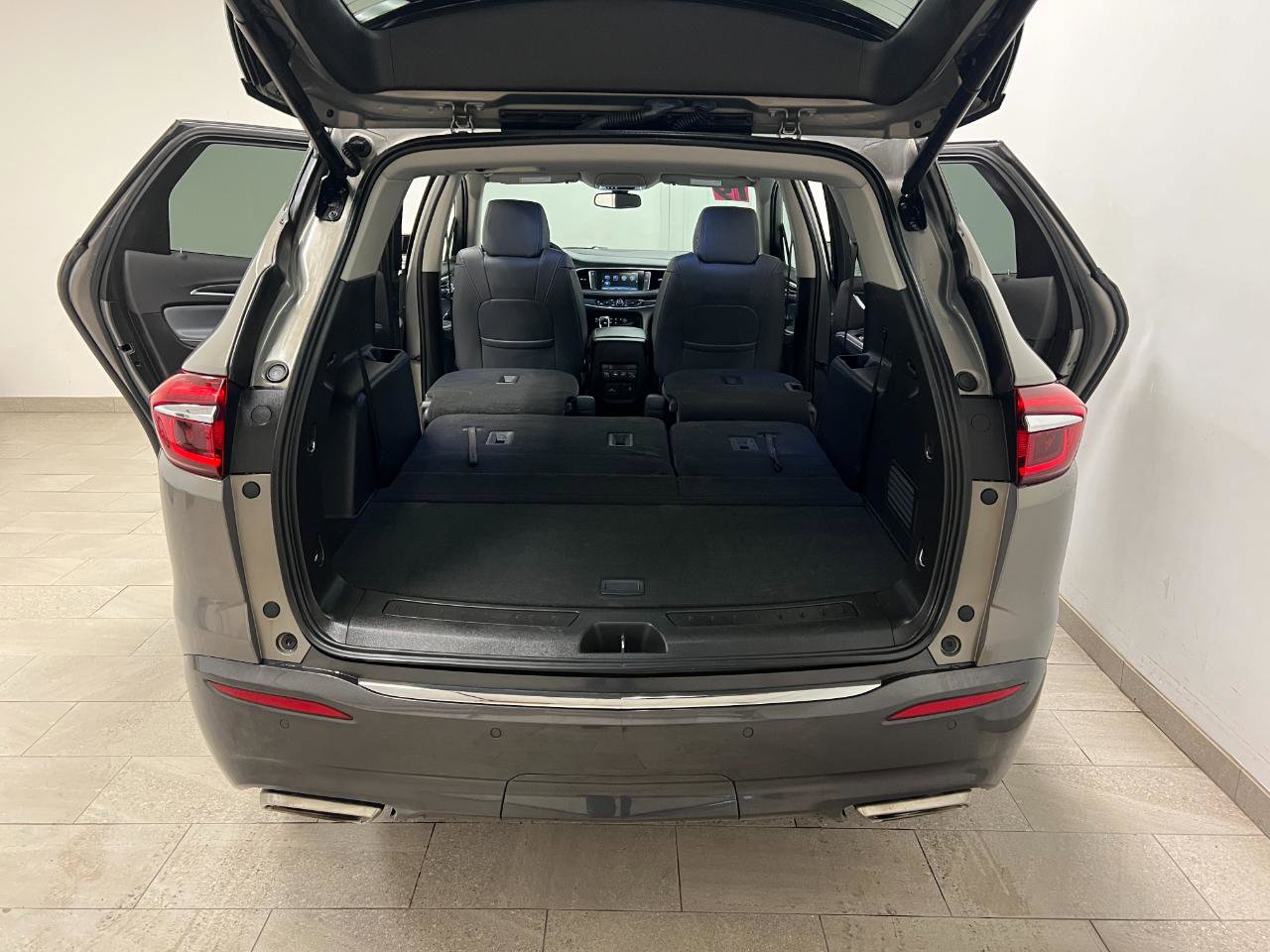 Used 2019 Buick Enclave Essence FWD image 20