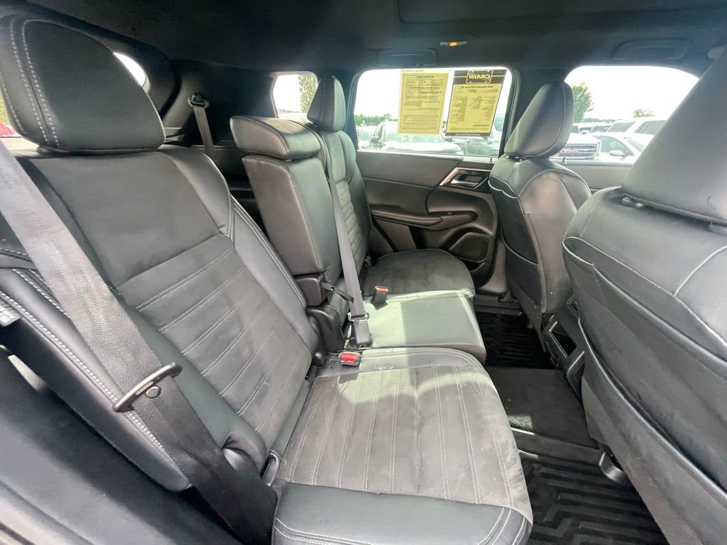 Used 2022 Mitsubishi Outlander SE FWD image 25