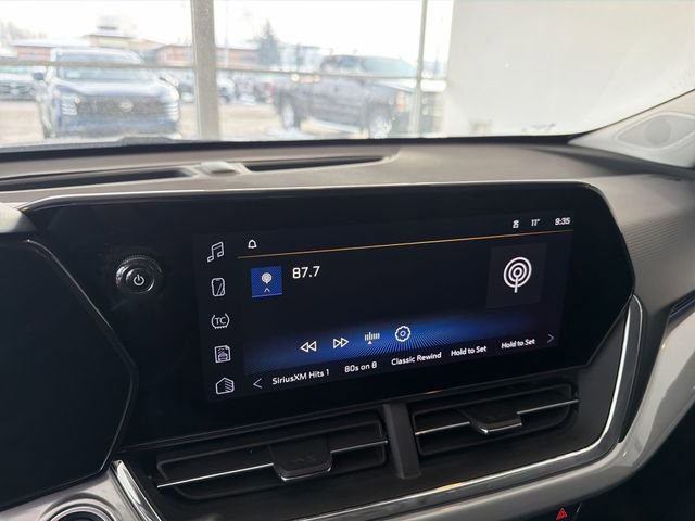 Certified 2025 Chevrolet Trax LT w/ LT Convenience Package image 22