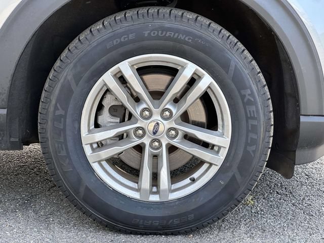 Certified 2023 Ford Explorer XLT w/ Equipment Group 202A AWD/4WD image 7