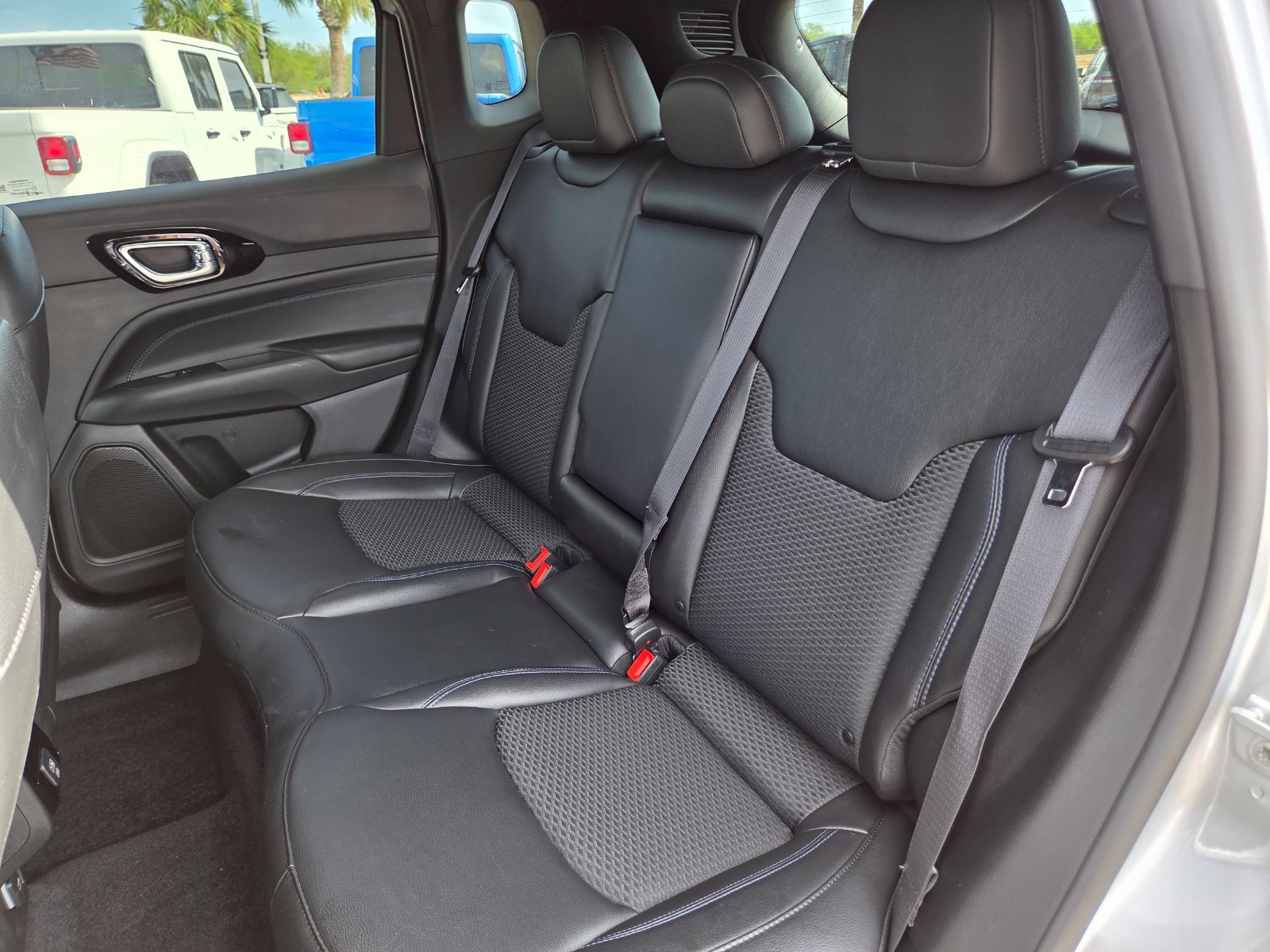 New 2026 Jeep Compass Latitude AWD/4WD image 22