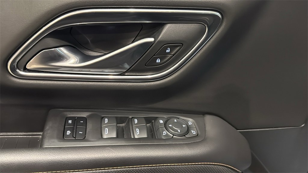Used 2021 GMC Yukon AT4 w/ AT4 Premium Plus Package image 25