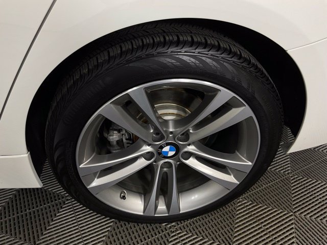 Used 2017 BMW 330i xDrive Sedan AWD/4WD image 41