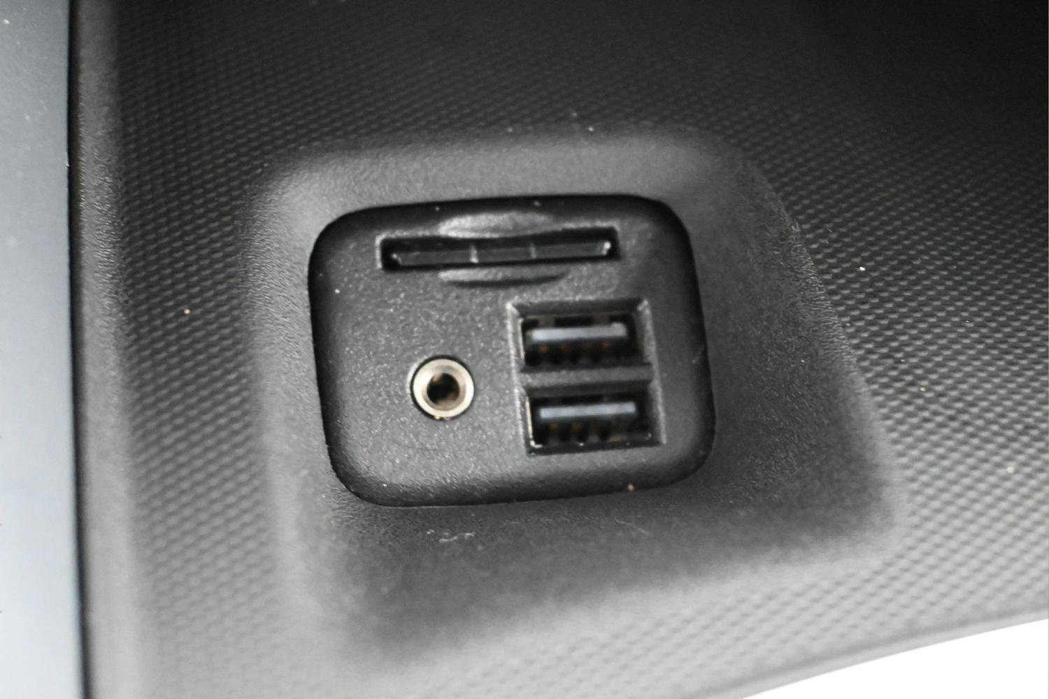 Used 2021 Buick Enclave Essence w/ Sun And Navigation Package image 30