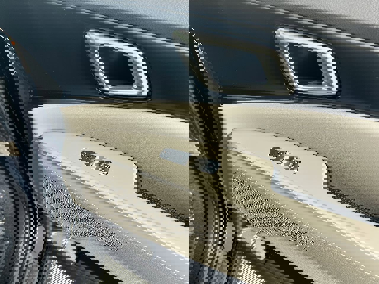 New 2026 Kia Carnival LXS image 32