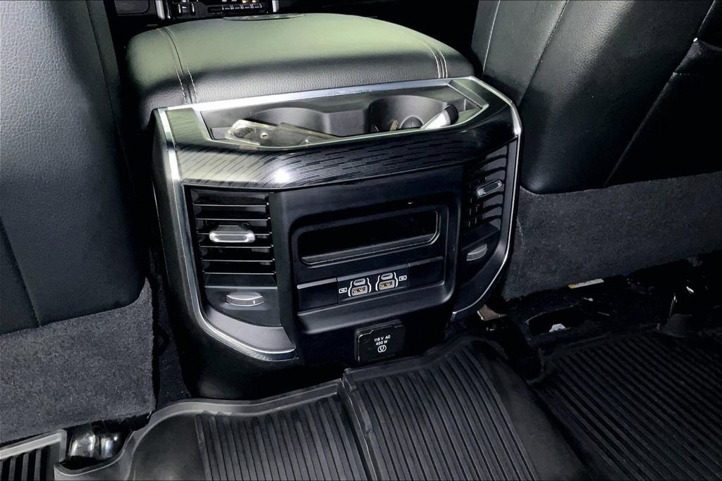 Used 2024 RAM 2500 Laramie w/ Night Edition image 33