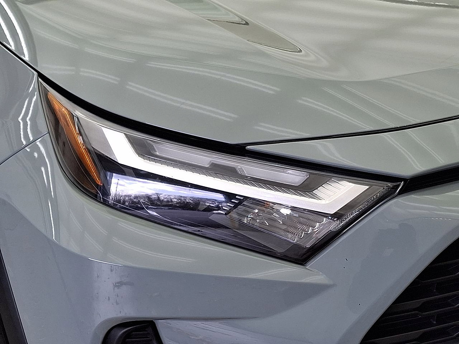 Certified 2022 Toyota RAV4 XLE image 28