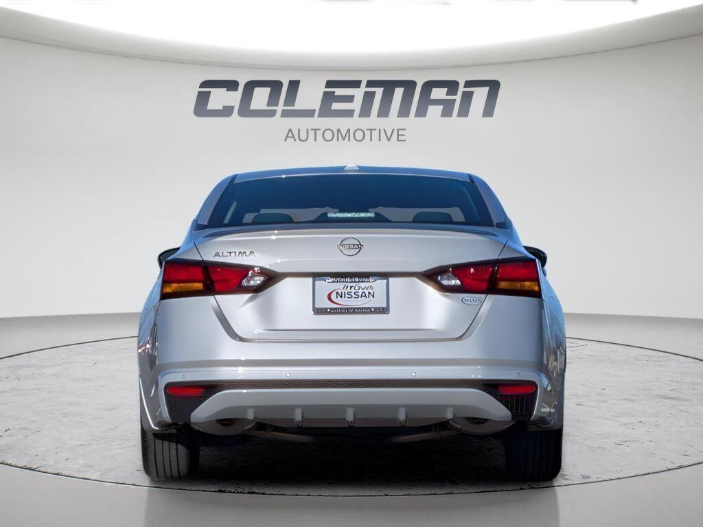 Certified 2025 Nissan Altima 2.5 S FWD image 6