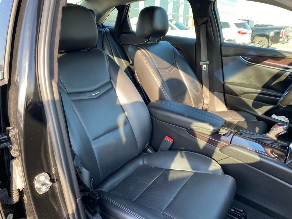 Used 2015 Cadillac XTS Luxury image 30