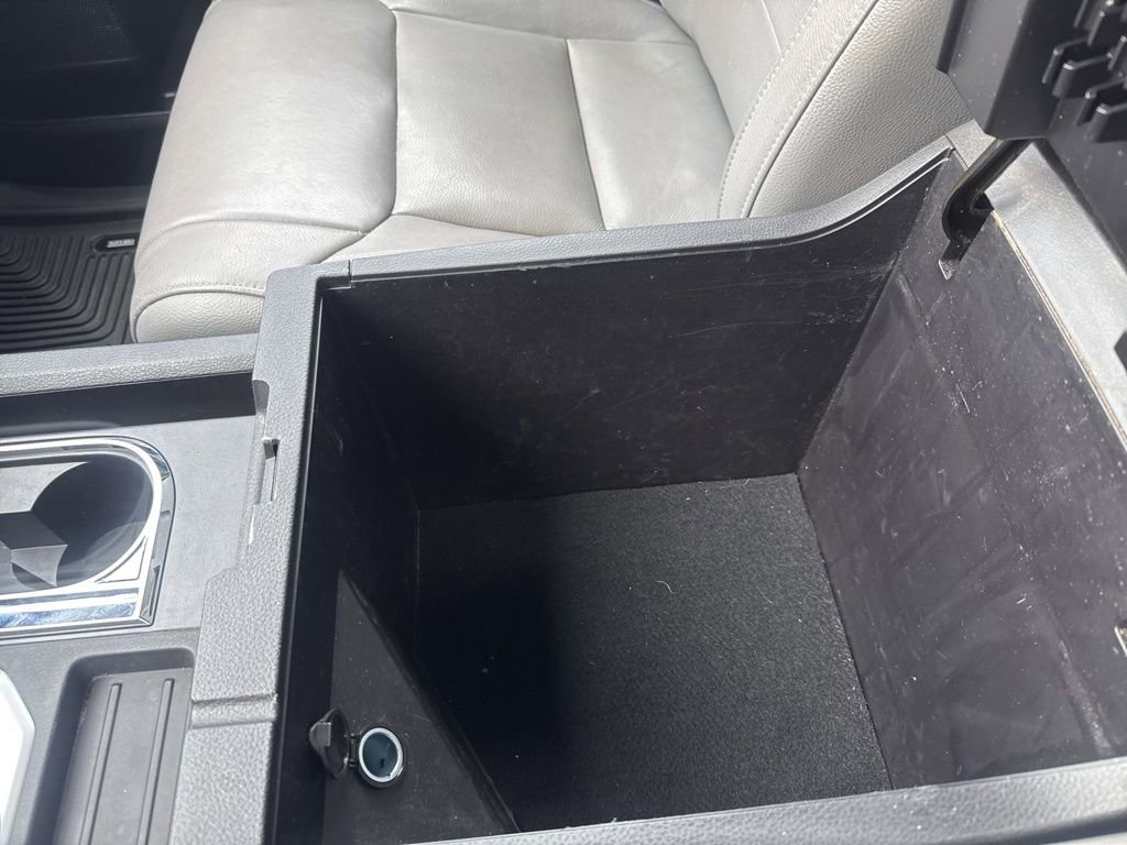 Used 2014 Toyota Tundra Limited w/ Limited Premium Package image 12