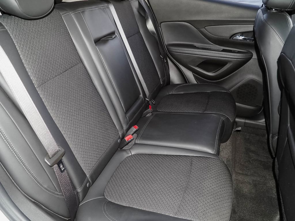 Used 2022 Buick Encore Preferred w/ Safety Package image 19