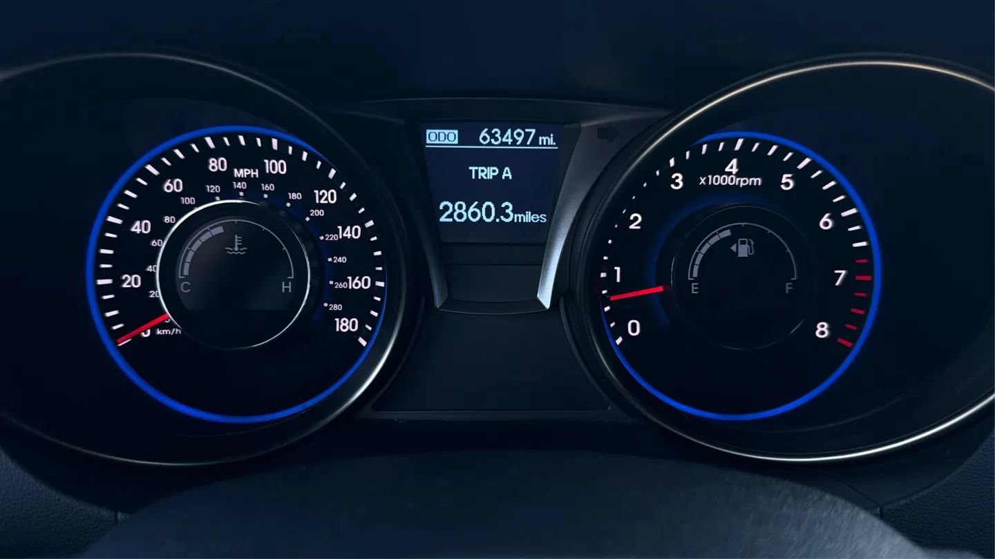 Used 2013 Hyundai Genesis 3.8 RWD image 13
