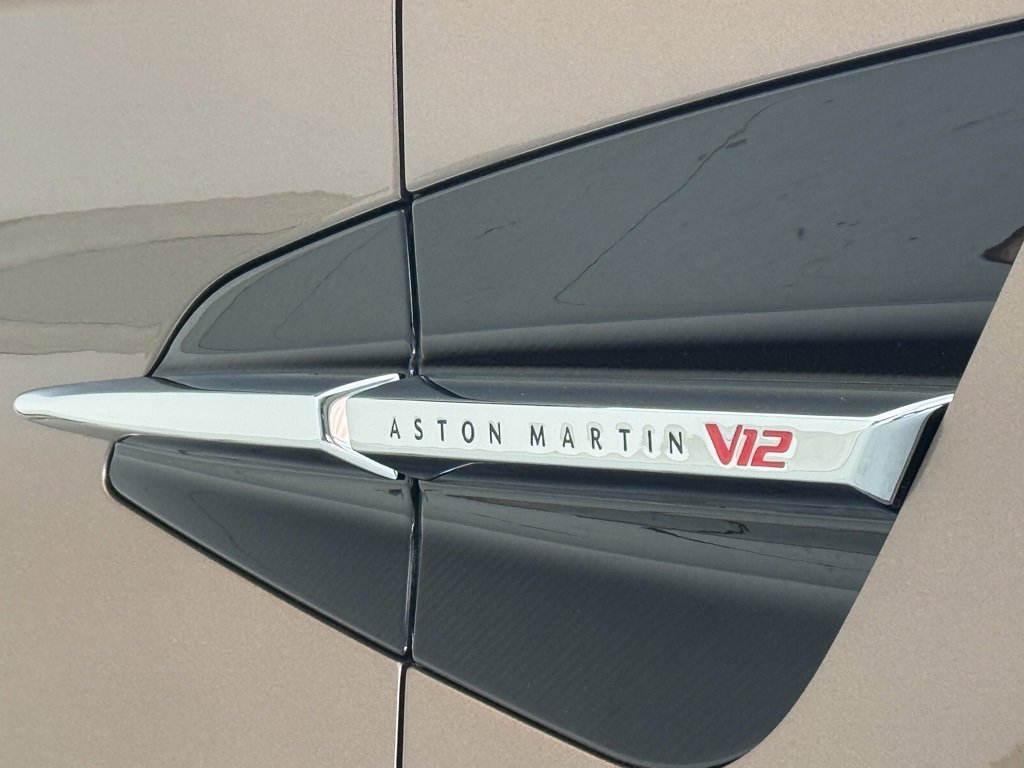 New 2026 Aston Martin Vanquish Convertible image 40