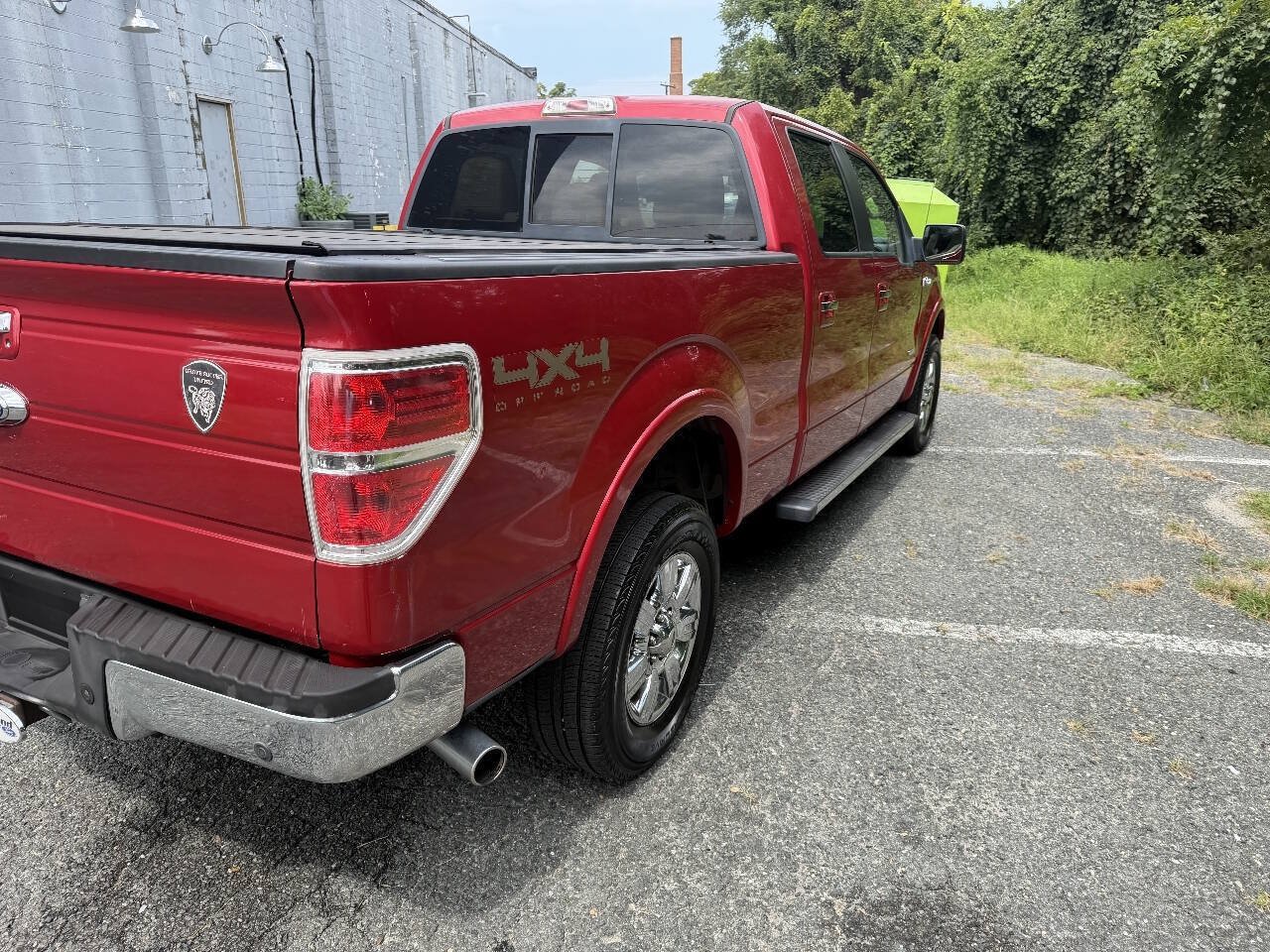 Used 2011 Ford F150 Lariat w/ Lariat Chrome Pkg AWD/4WD image 4