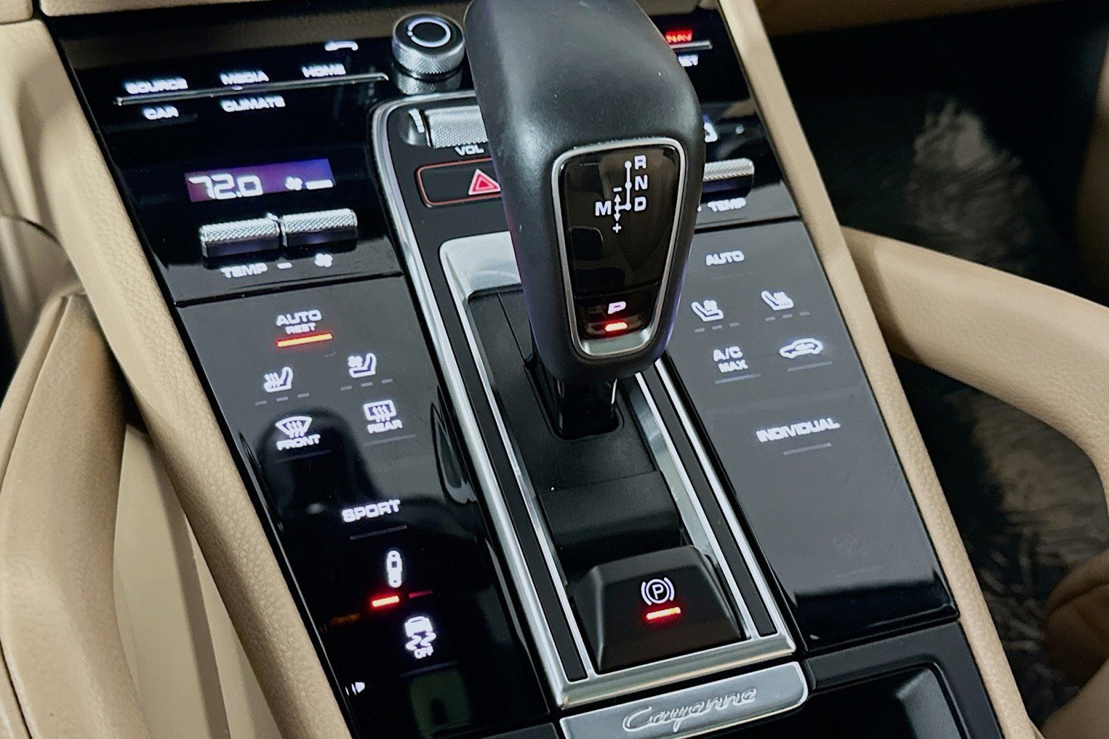 Used 2020 Porsche Cayenne S AWD/4WD image 7