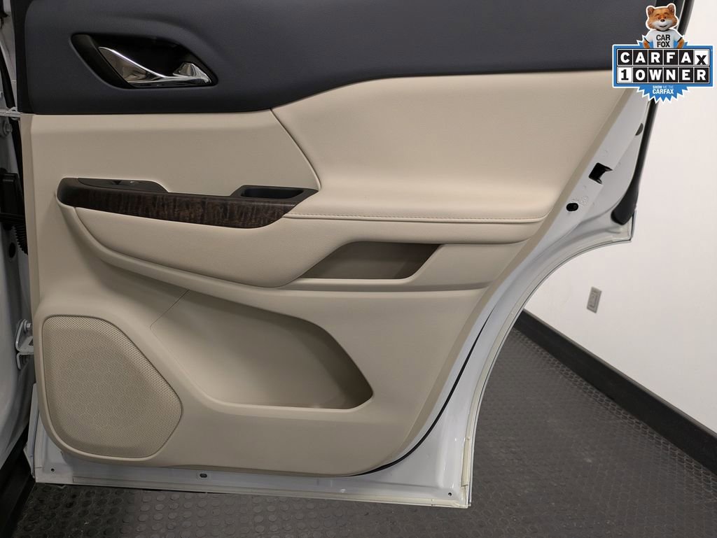 Used 2023 GMC Acadia Denali w/ Denali Technology Package image 25