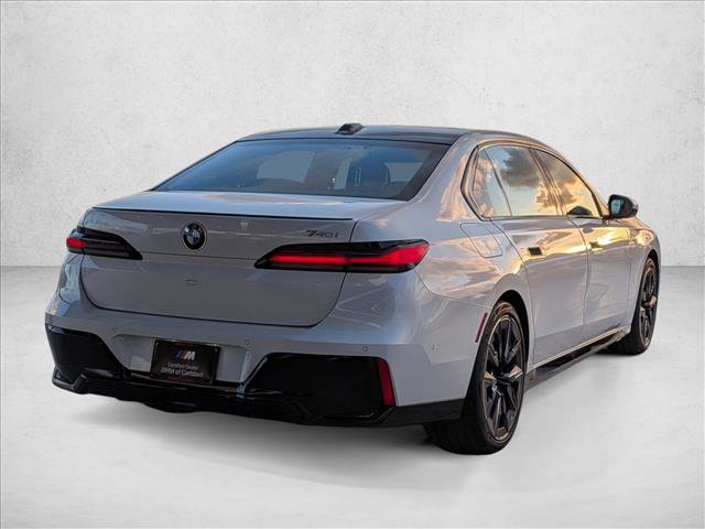 New 2026 BMW 740i image 2