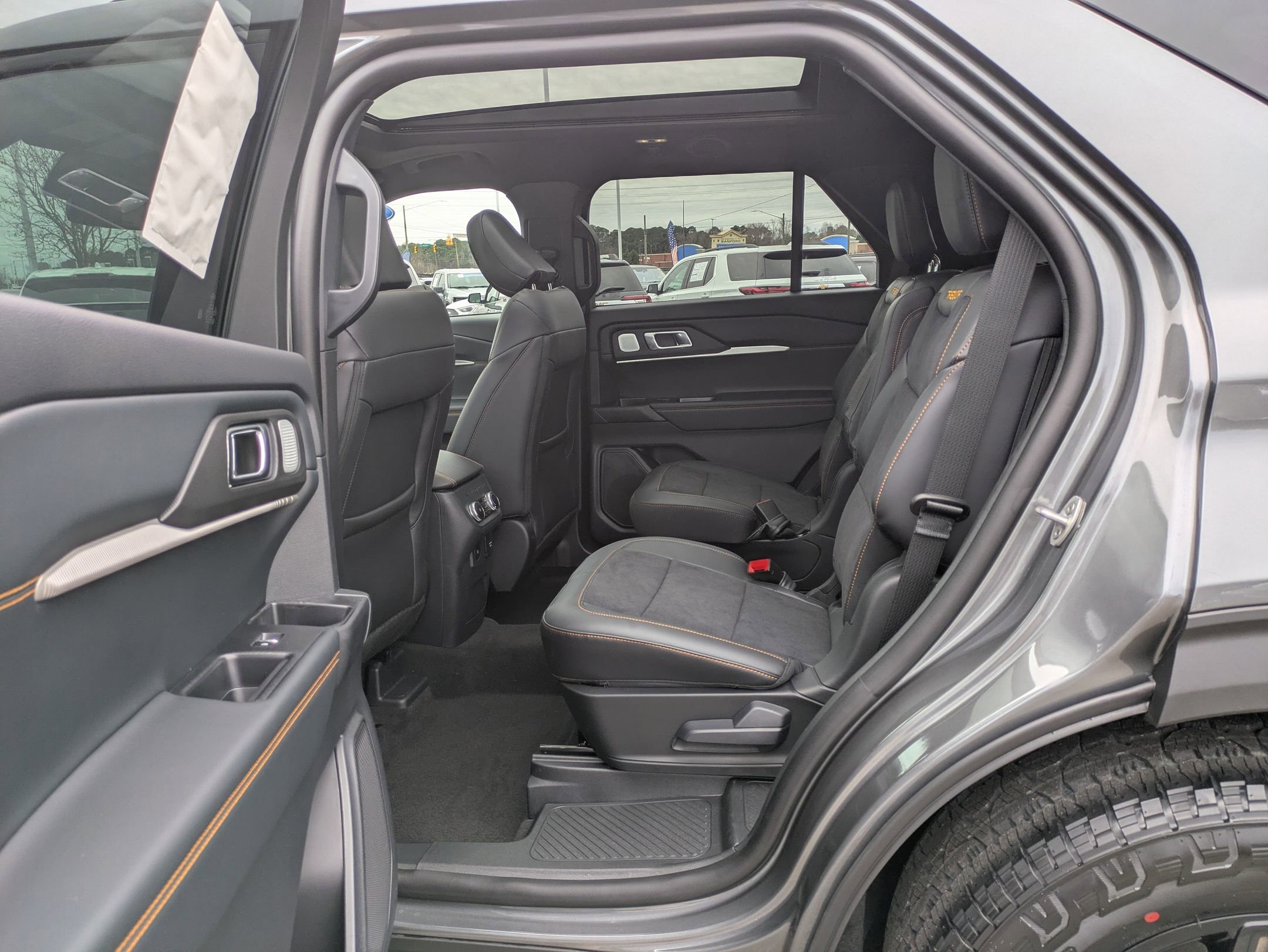 New 2026 Ford Explorer Tremor w/ Tremor Ultimate Package AWD/4WD image 29