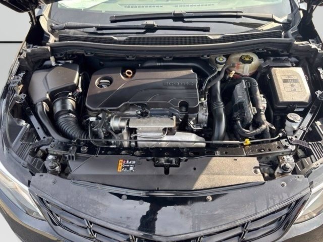 Used 2018 Chevrolet Cruze LT w/ Sun And Sound Package FWD image 41