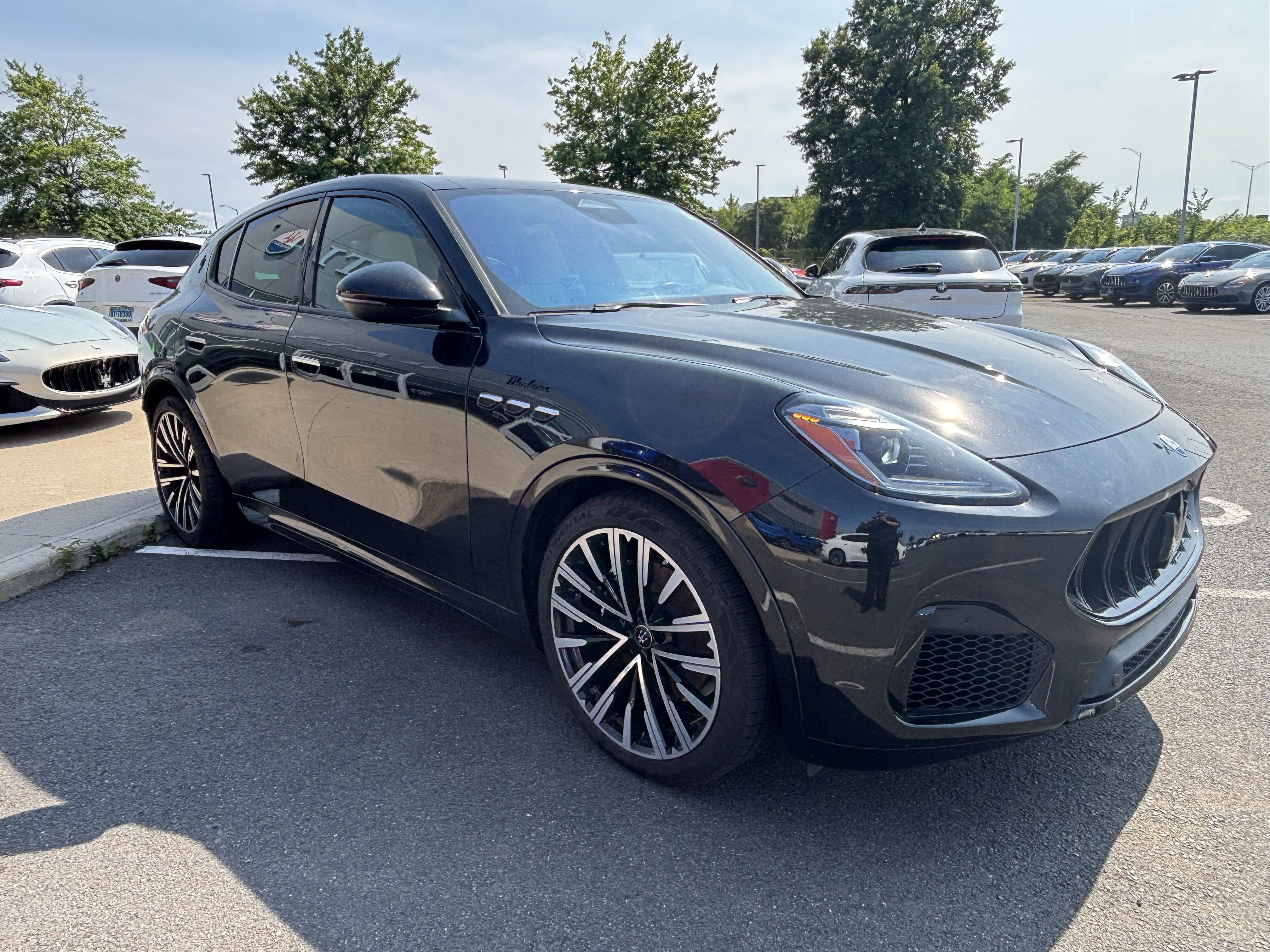 Used 2023 Maserati Grecale Folgore AWD/4WD image 10