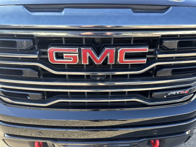 Used 2024 GMC Sierra 1500 AT4 w/ AT4 Premium Package AWD/4WD image 10