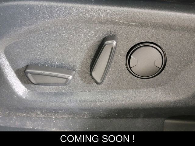 Used 2019 Ford Explorer XLT w/ Equipment Group 202A AWD/4WD image 14