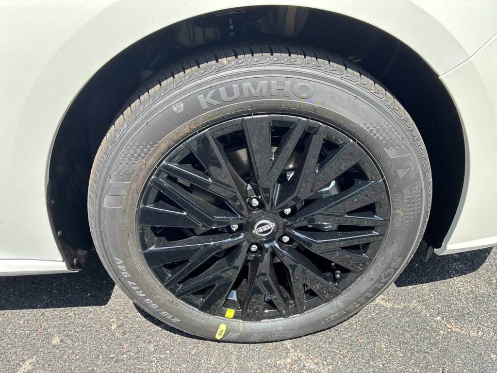 New 2026 Nissan Altima 2.5 SV w/ SV Special Edition Package AWD/4WD image 9