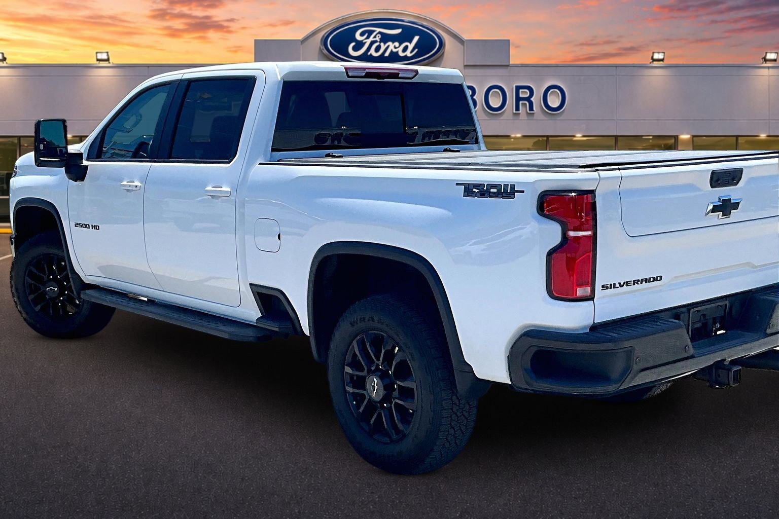 Used 2025 Chevrolet Silverado 2500 LT w/ Trail Boss Package AWD/4WD image 2