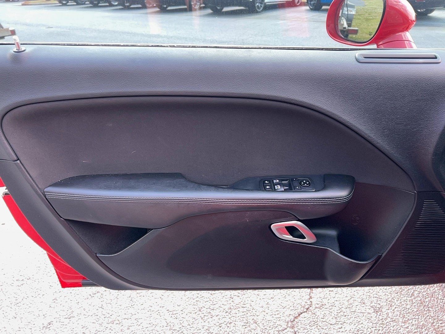 Used 2019 Dodge Challenger R/T w/ Driver Convenience Group RWD image 11